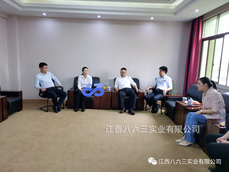 萍鄉學(xué)院黨委委員、副院長(cháng)邱建丁一行到八六三開(kāi)展調研指導